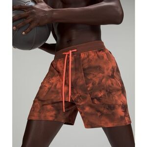 Lululemon Textured Tech Short Size Large